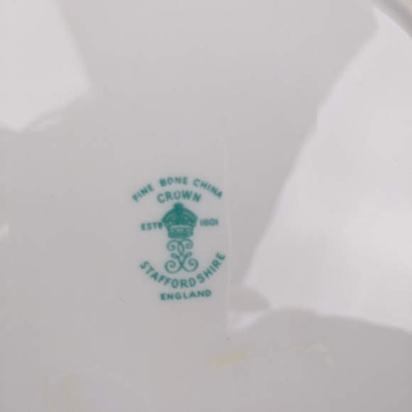 2 Vintage crown fine bone china rose with blue rim plates - Picture 7 of 7